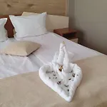 Hotel Family Kedara 2*