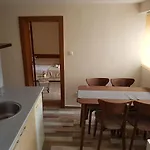 Family Kedara Hotel