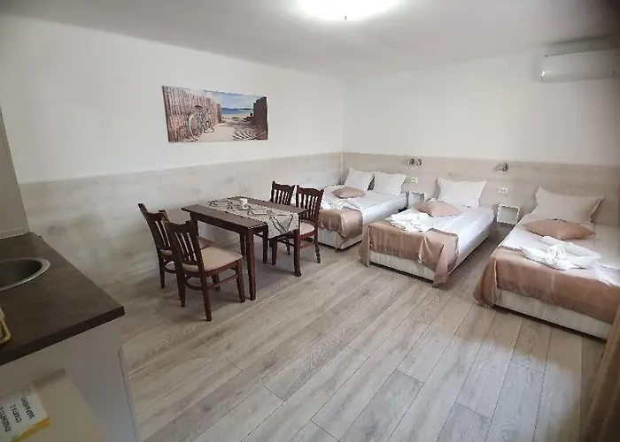 Family Kedara 2* Burgas