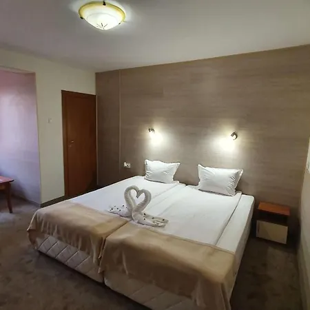 Family Kedara 호텔 부르가스