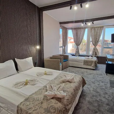Hotell Family Kedara