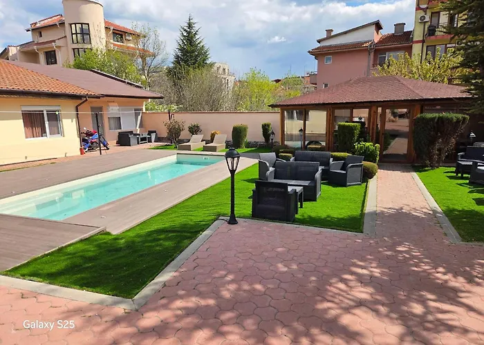 Family Kedara 2* Burgas